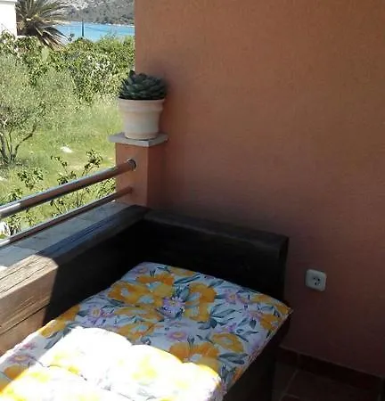 Holiday home Tajana Vinisce